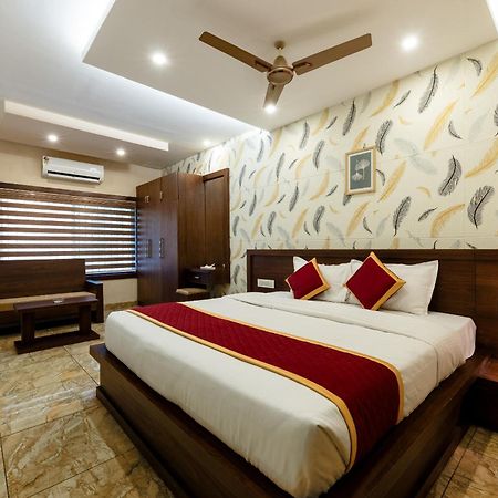 Marza Inn Kalpatta Ngoại thất bức ảnh