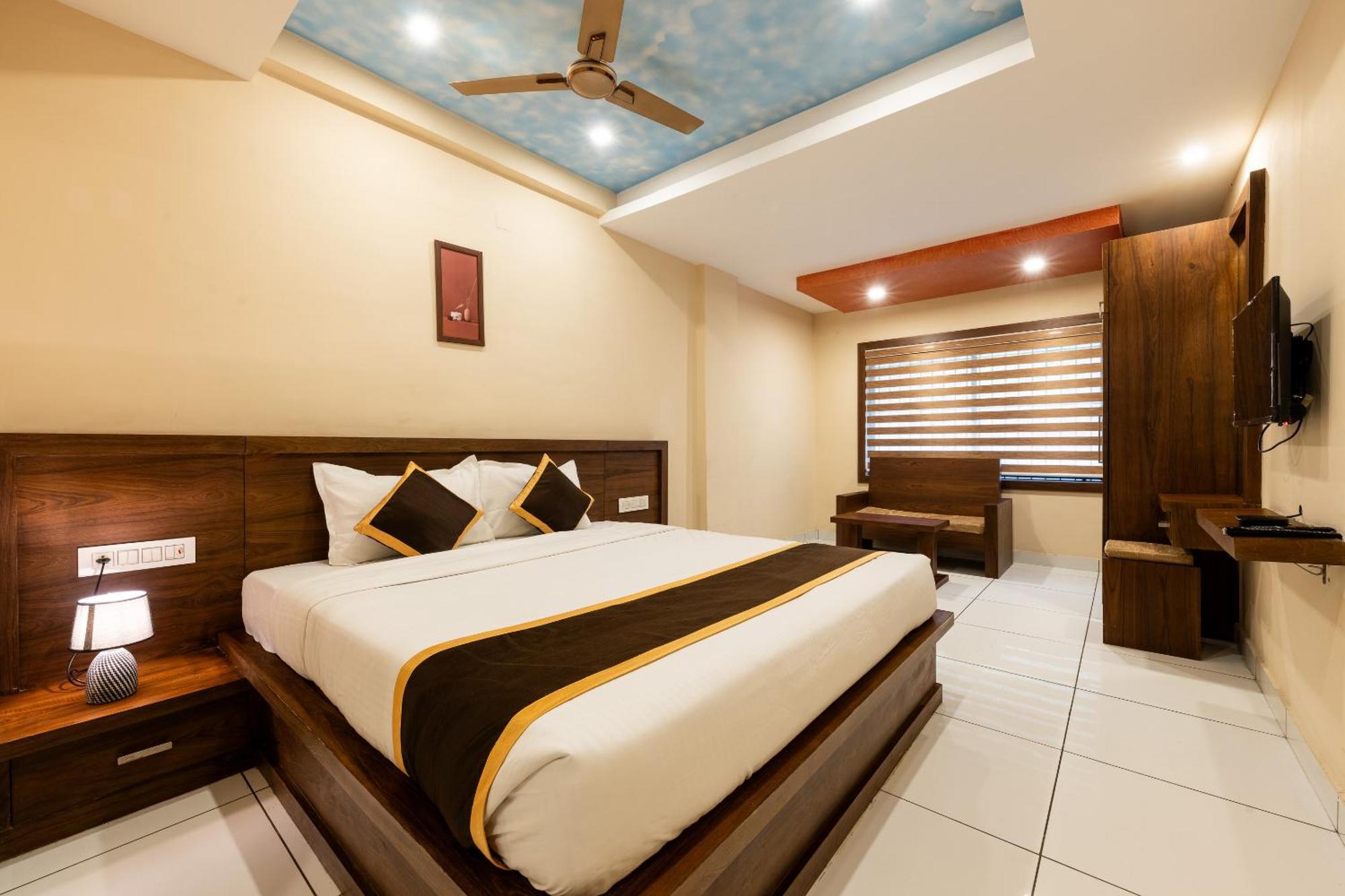Marza Inn Kalpatta Ngoại thất bức ảnh