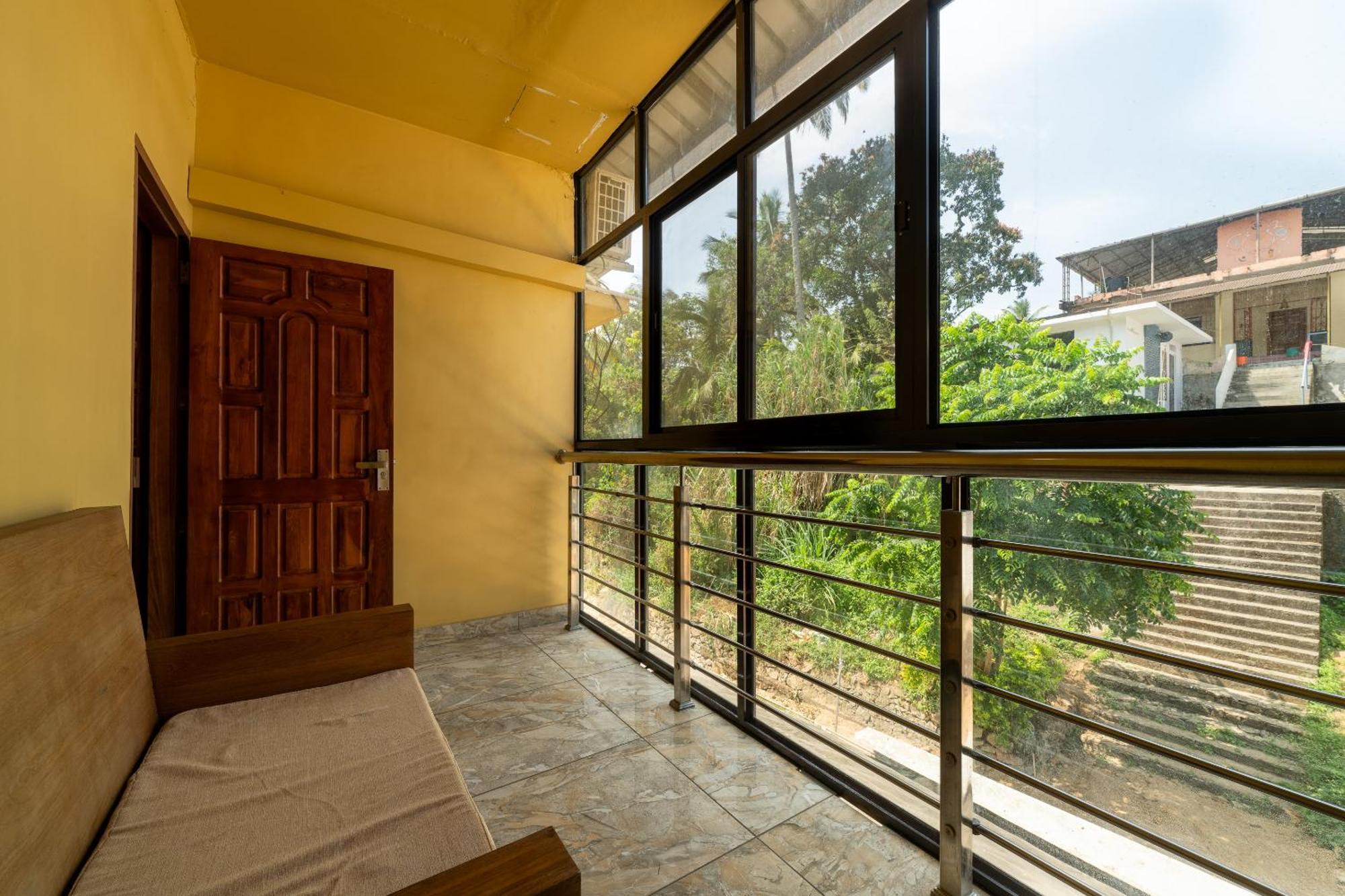 Marza Inn Kalpatta Ngoại thất bức ảnh